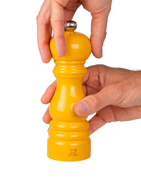 Peugeot Paris Salt/Pepper Manual Mill Duo in Saffron Yellow, 18 cm